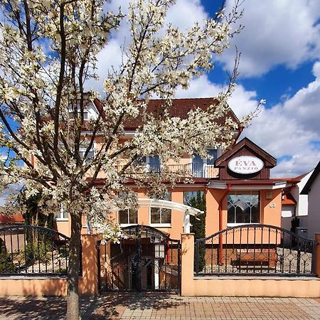 Eva Panzio Hotel Sárvár Екстериор снимка