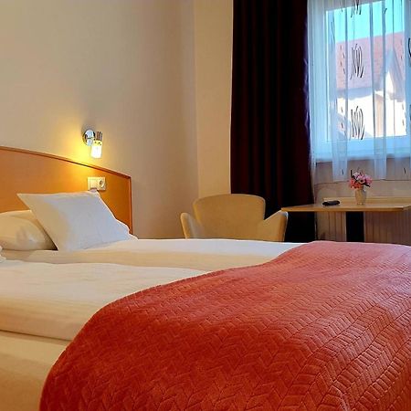 Eva Panzio Hotel Sárvár Екстериор снимка