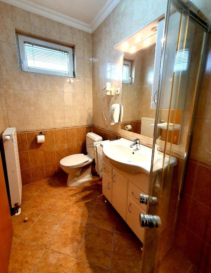 Eva Panzio Hotel Sárvár Екстериор снимка