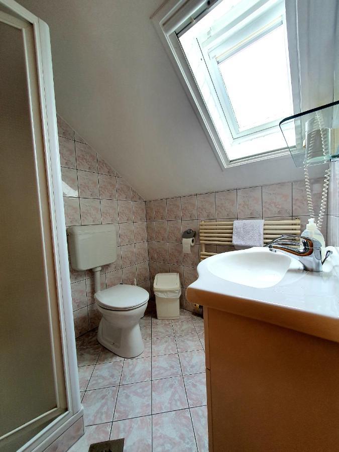 Eva Panzio Hotel Sárvár Екстериор снимка