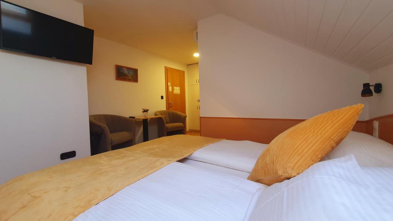 Eva Panzio Hotel Sárvár Екстериор снимка