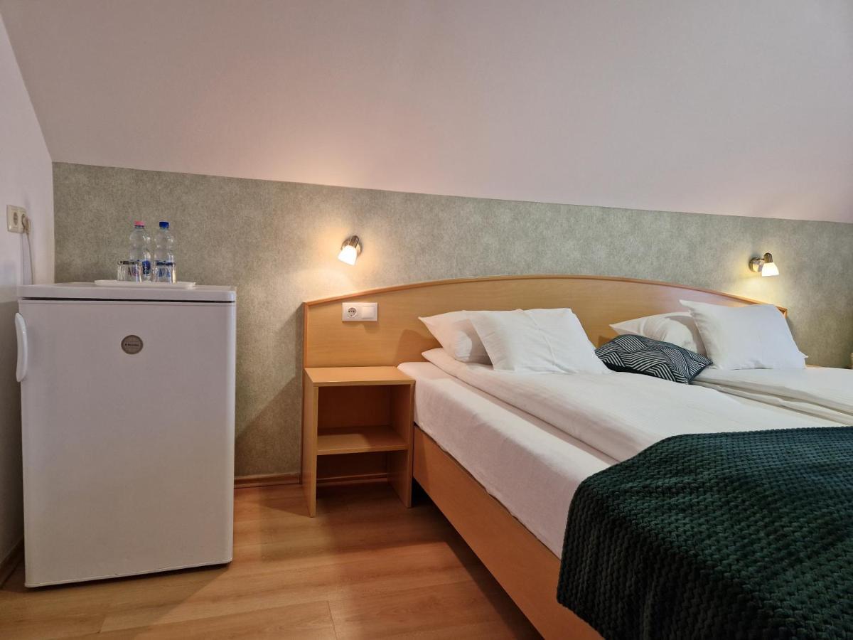 Eva Panzio Hotel Sárvár Екстериор снимка