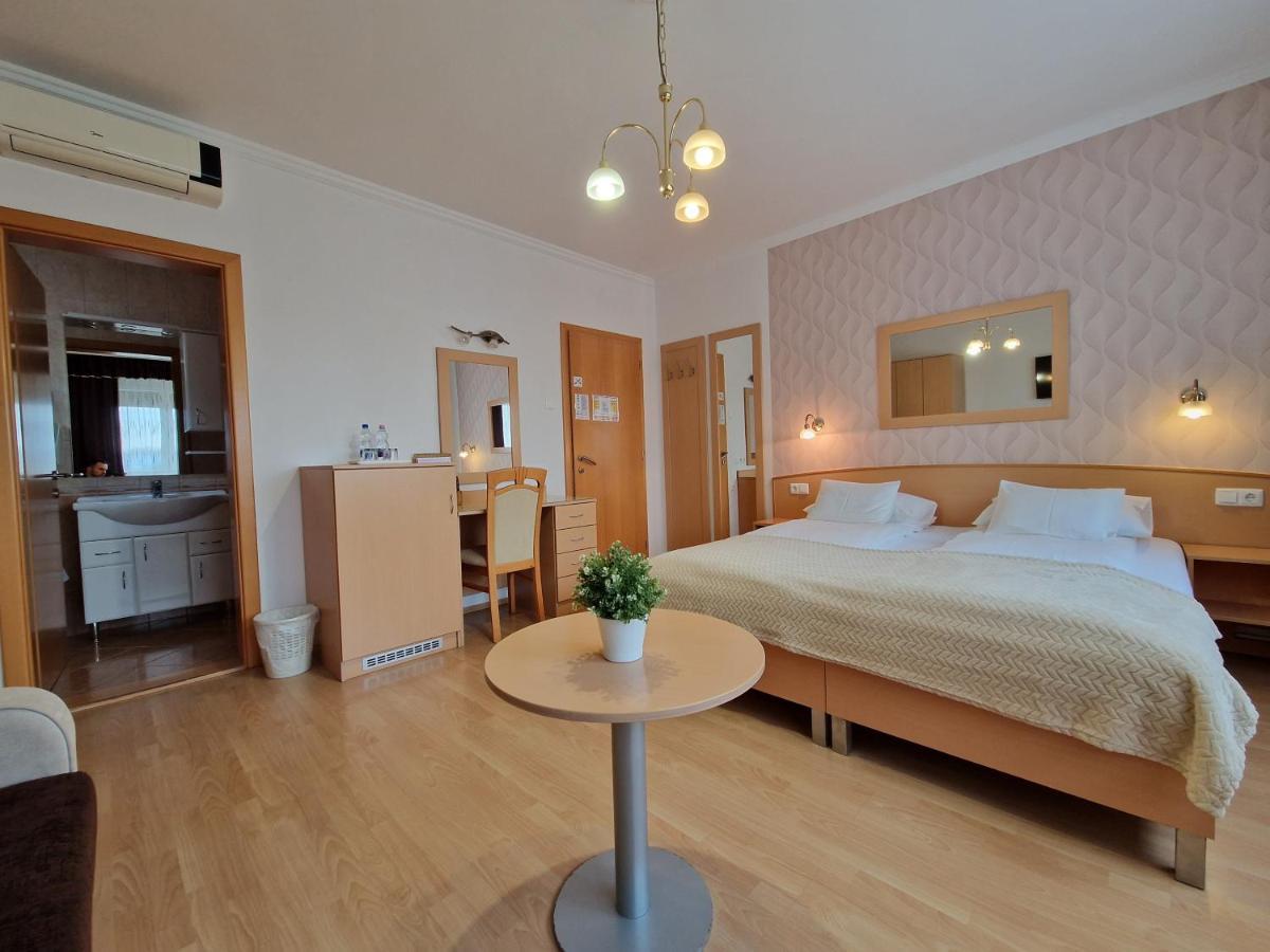 Eva Panzio Hotel Sárvár Екстериор снимка