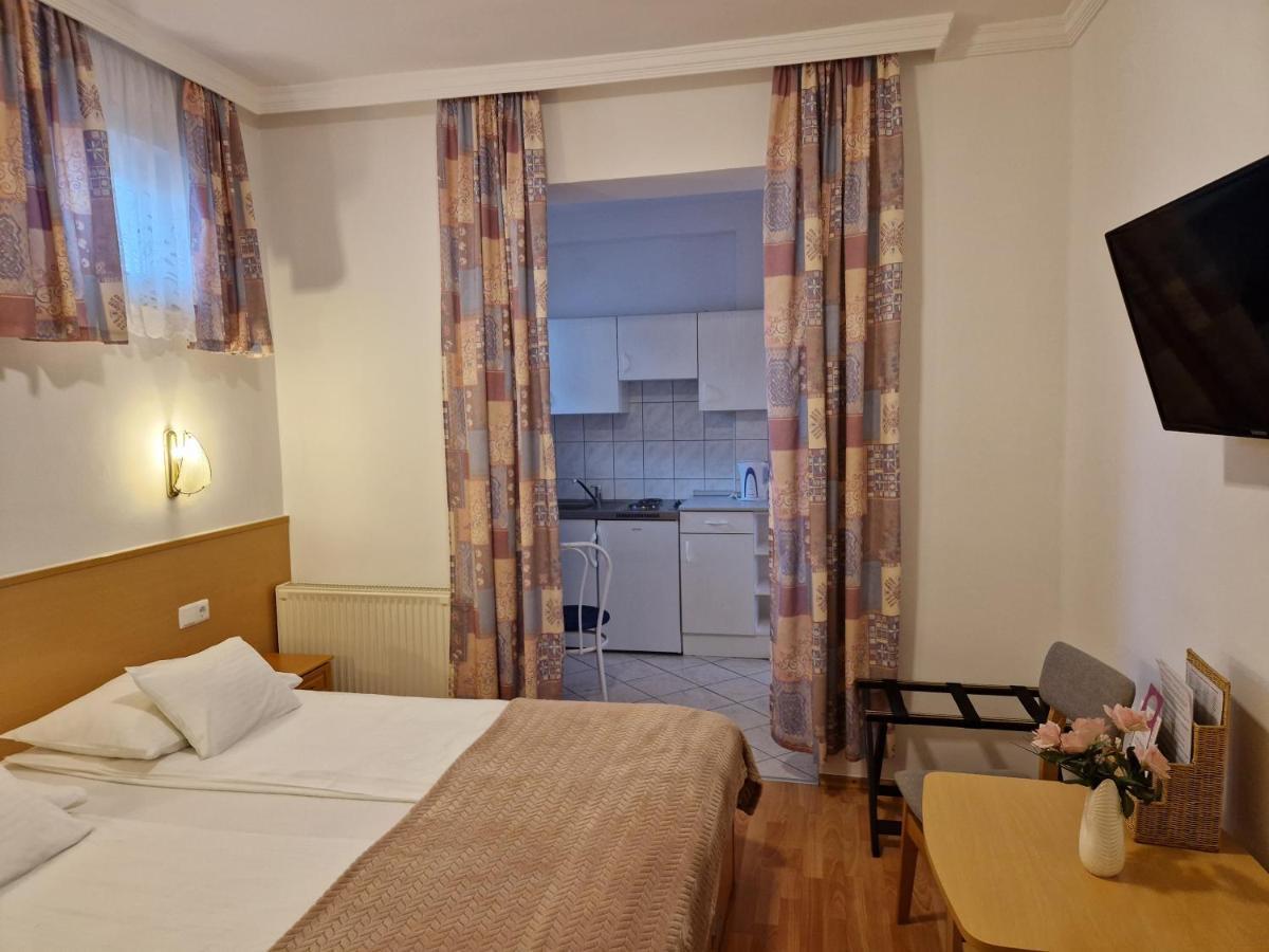 Eva Panzio Hotel Sárvár Екстериор снимка