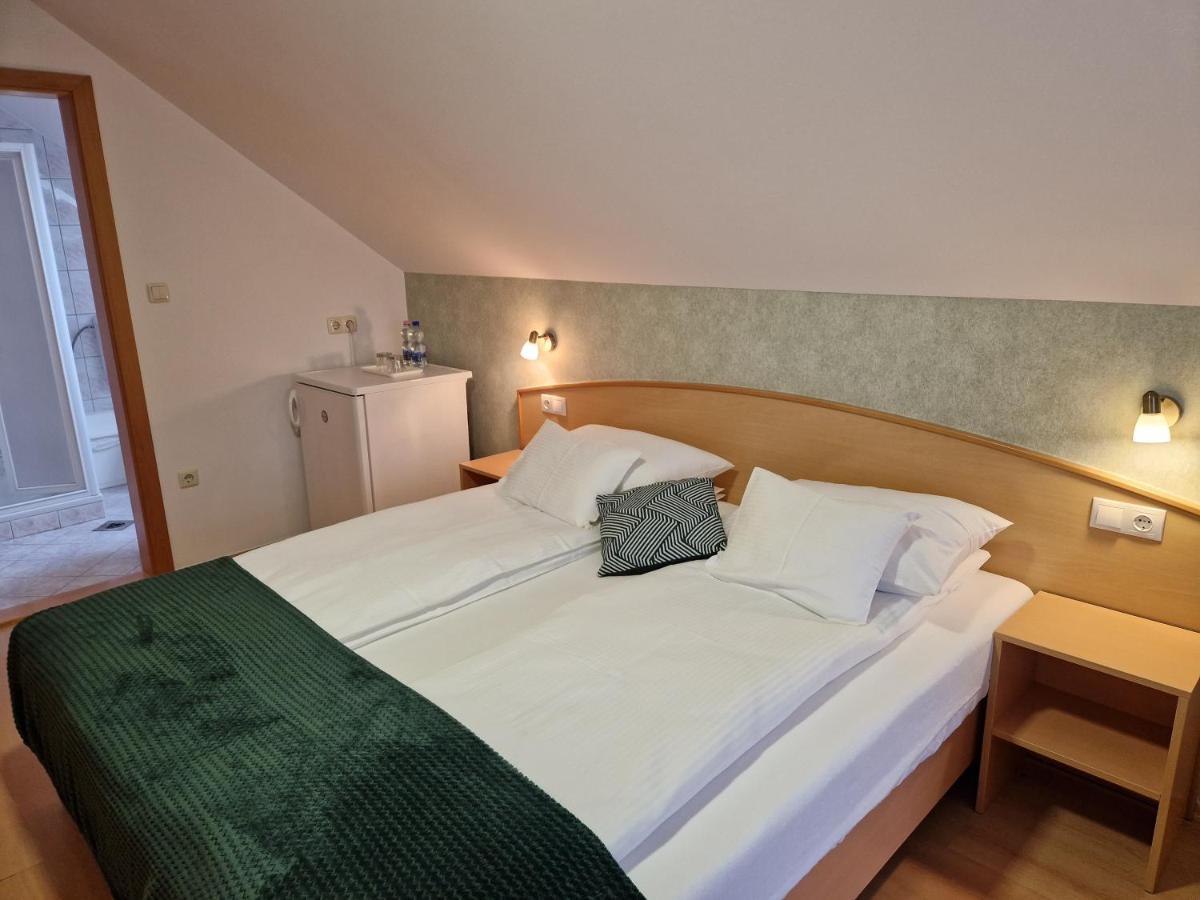 Eva Panzio Hotel Sárvár Екстериор снимка