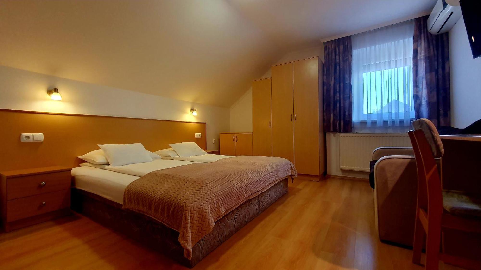 Eva Panzio Hotel Sárvár Екстериор снимка