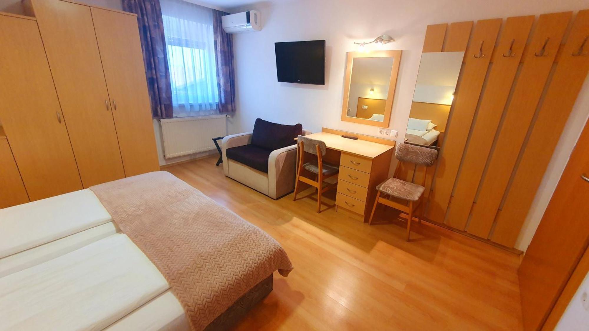 Eva Panzio Hotel Sárvár Екстериор снимка