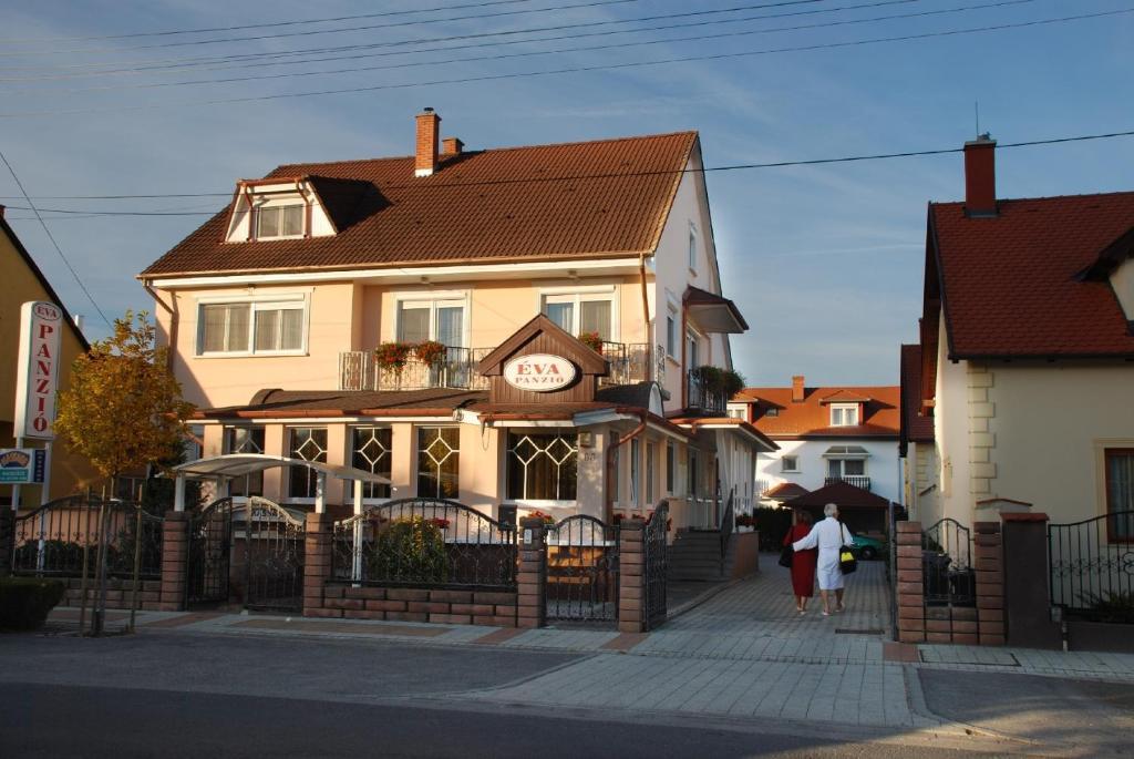 Eva Panzio Hotel Sárvár Екстериор снимка
